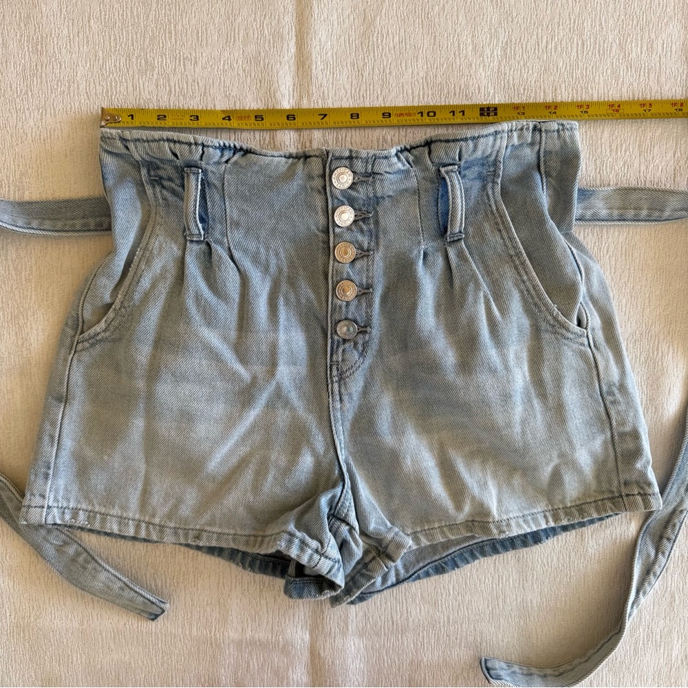 American Eagle Womens Size 2 Blue Denim Paperbag Waist Mom Shorts - Picture 7 of 16